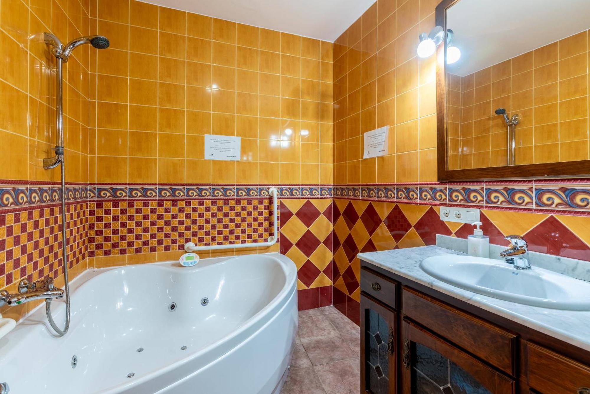 Aoa Casa Triana Familiar Con Terraza Apartment Севиля Екстериор снимка