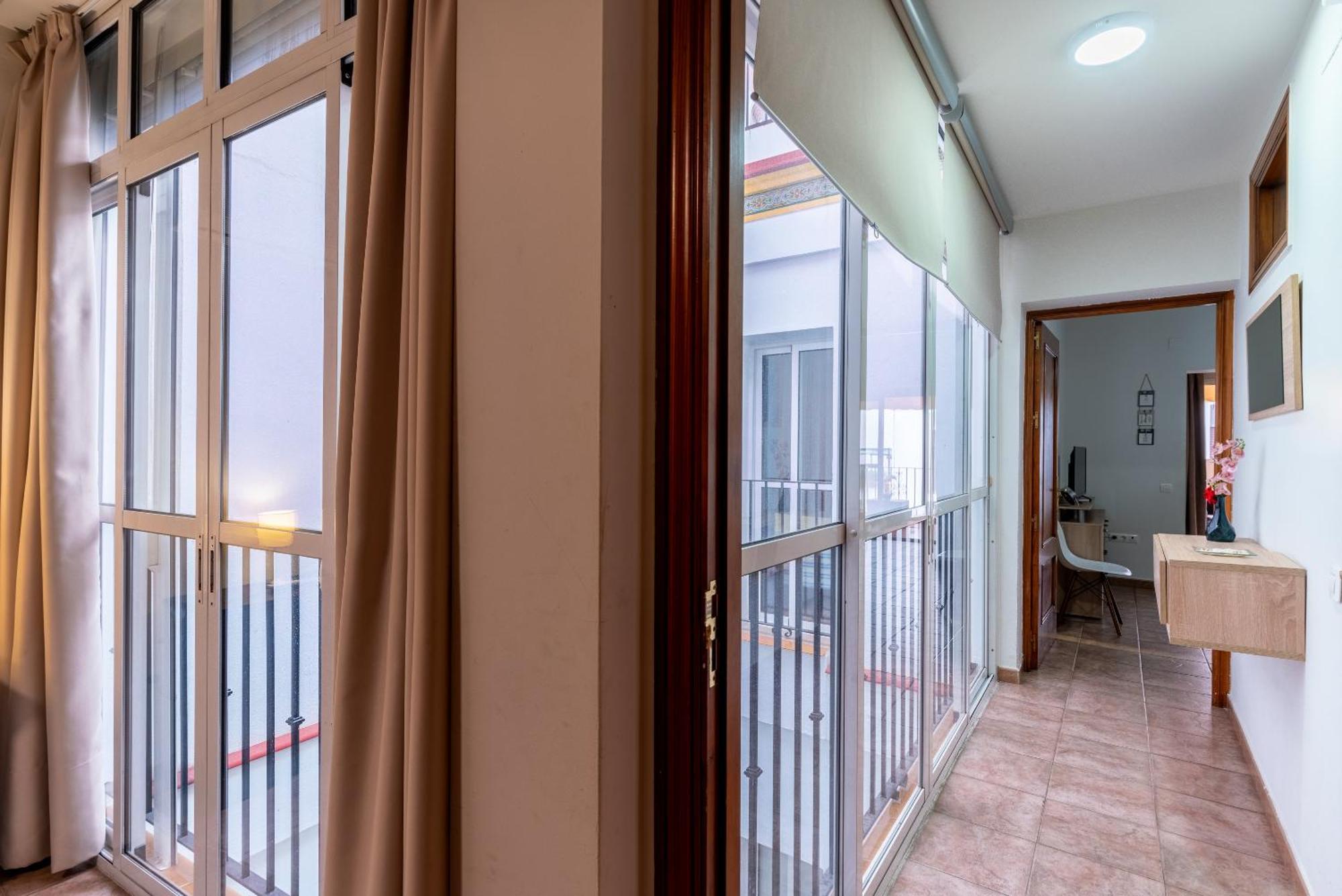 Aoa Casa Triana Familiar Con Terraza Apartment Севиля Екстериор снимка