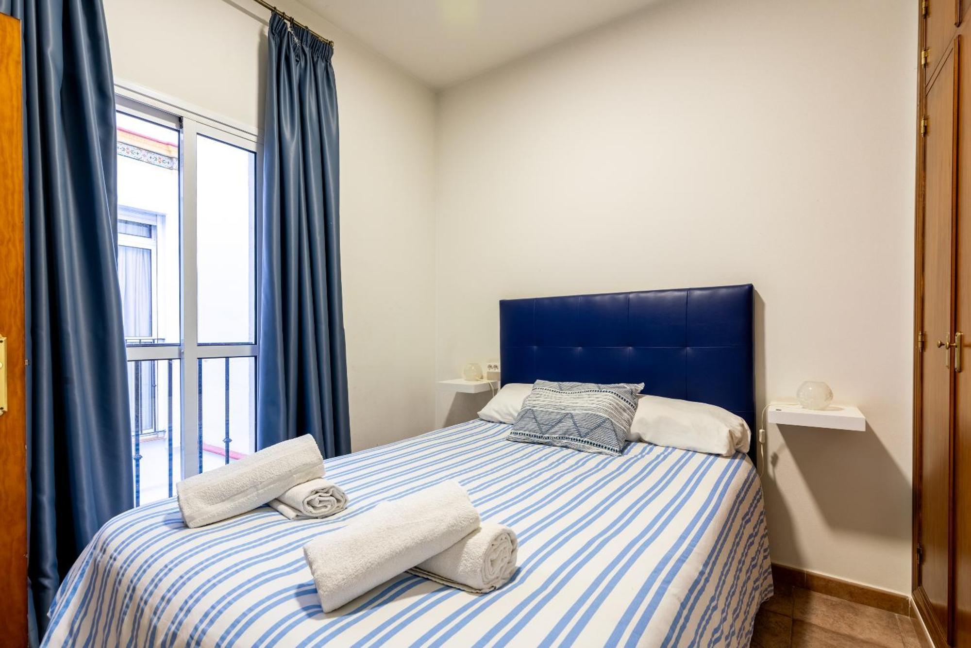 Aoa Casa Triana Familiar Con Terraza Apartment Севиля Екстериор снимка